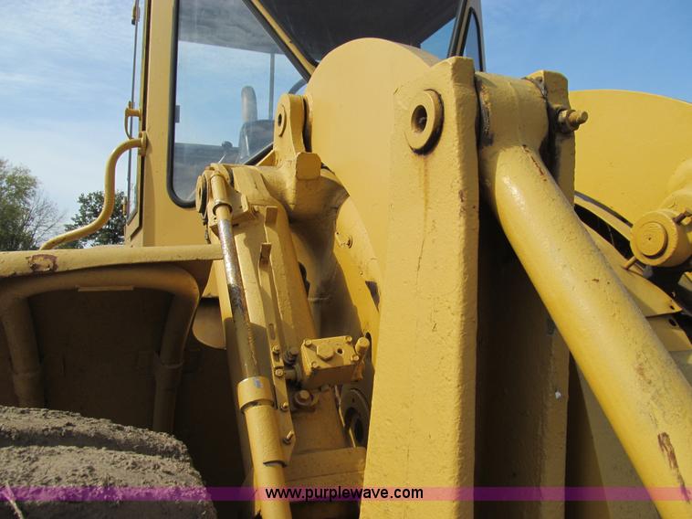 image for item E3531 1964 Caterpillar 966B wheel loader
