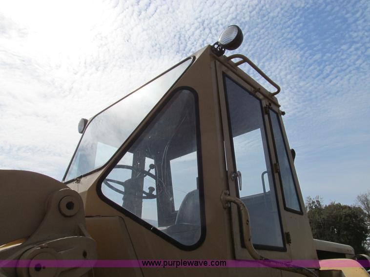 image for item E3531 1964 Caterpillar 966B wheel loader