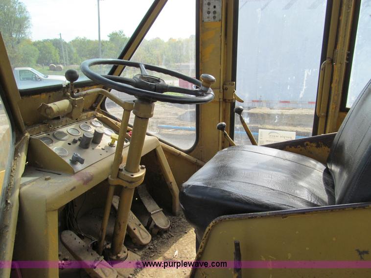 image for item E3531 1964 Caterpillar 966B wheel loader