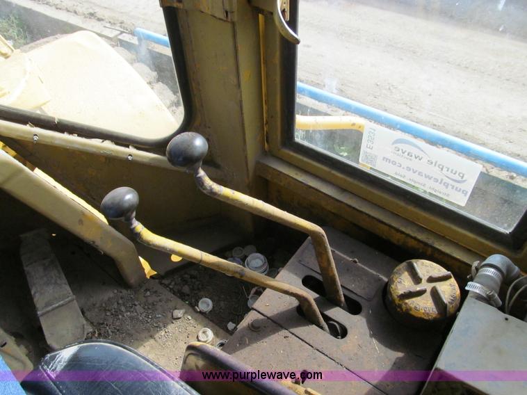 image for item E3531 1964 Caterpillar 966B wheel loader