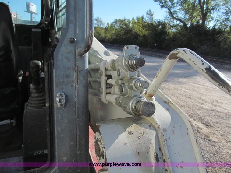 image for item E5580 2007 Takeuchi TL150 track skid steer