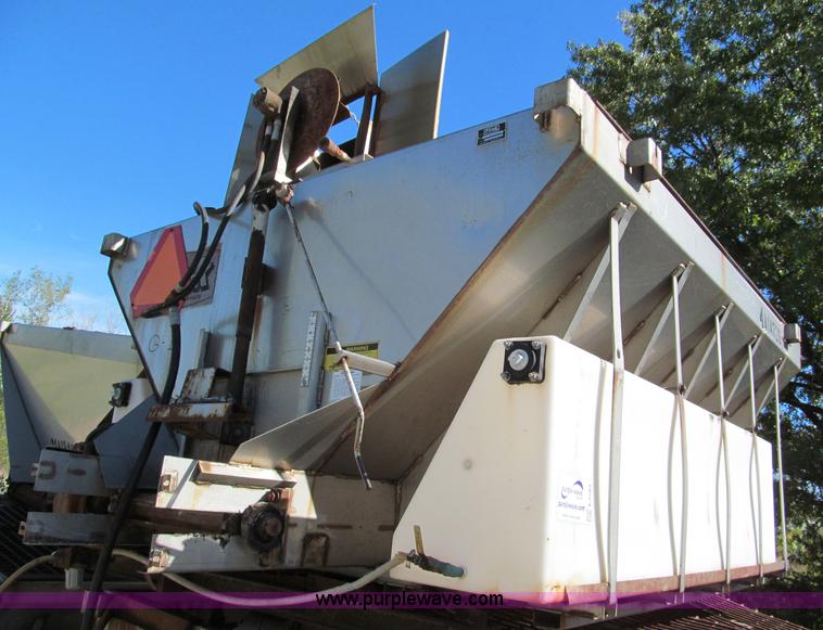 image for item E5583 Flink stainless salt/sand spreader