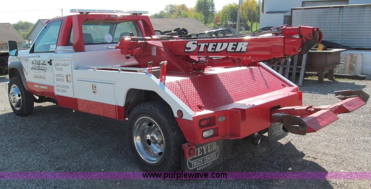 image for item E5608 1996 Chevrolet C3500HD tow truck