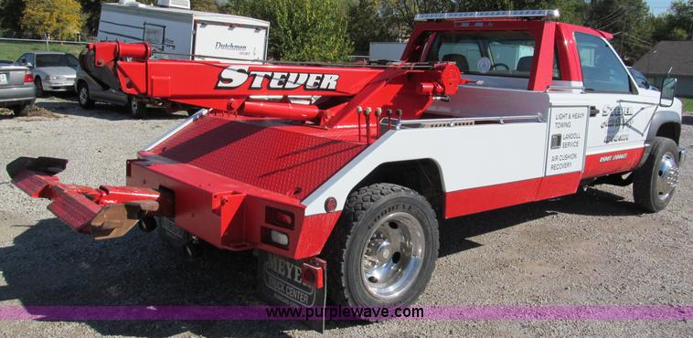 image for item E5608 1996 Chevrolet C3500HD tow truck