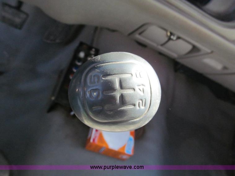 image for item E5608 1996 Chevrolet C3500HD tow truck