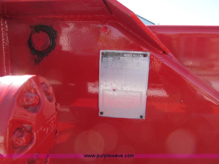 image for item E5608 1996 Chevrolet C3500HD tow truck