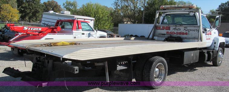 image for item E5609 1996 Chevrolet Kodiak flatbed tow truck