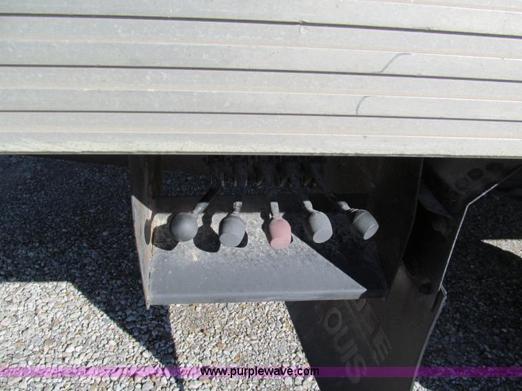 image for item E5609 1996 Chevrolet Kodiak flatbed tow truck