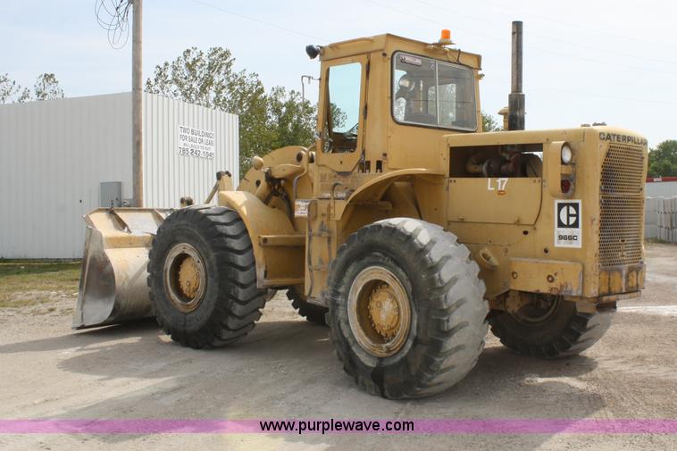image for item F2527 1975 Caterpillar 966C wheel loader