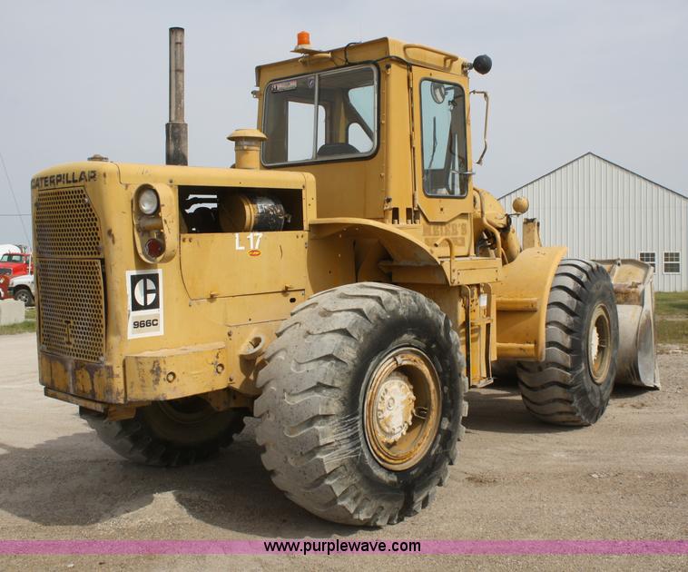 image for item F2527 1975 Caterpillar 966C wheel loader