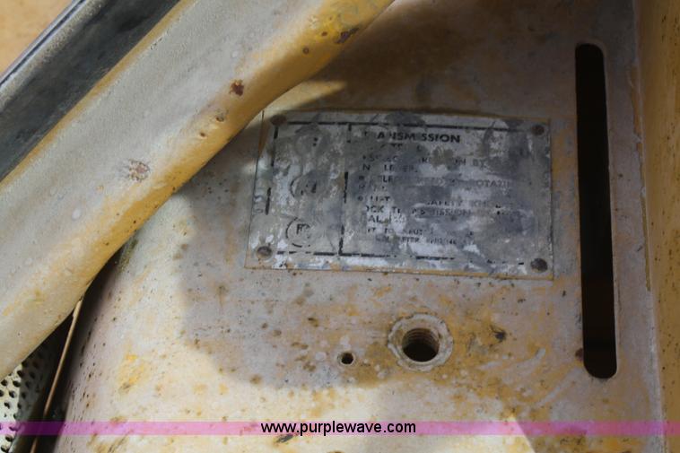 image for item F2527 1975 Caterpillar 966C wheel loader