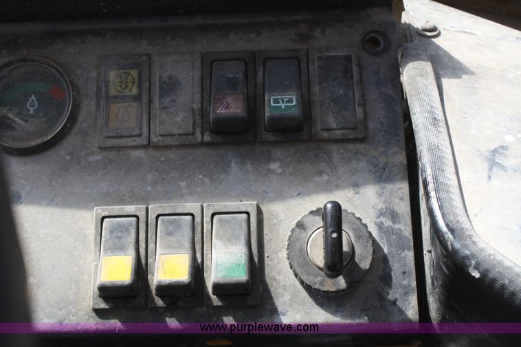 image for item F2610 1990 Michigan / Volvo L120 wheel loader