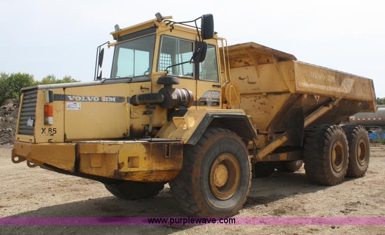 image for item F2616 1992 Volvo Bm A30 haul truck