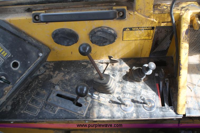 image for item F2616 1992 Volvo Bm A30 haul truck