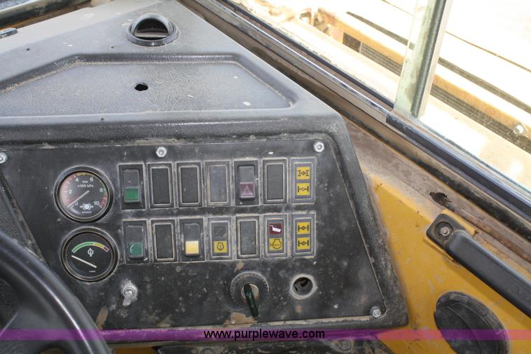 image for item F2616 1992 Volvo Bm A30 haul truck