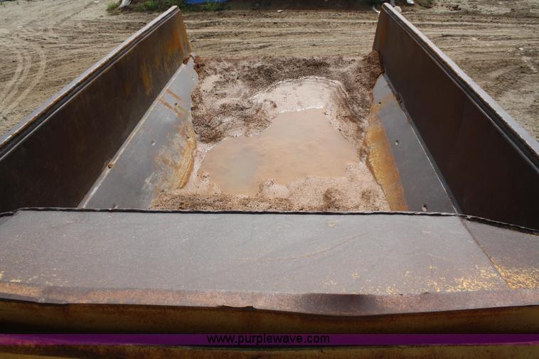 image for item F2616 1992 Volvo Bm A30 haul truck