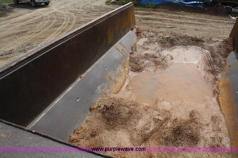 image for item F2616 1992 Volvo Bm A30 haul truck