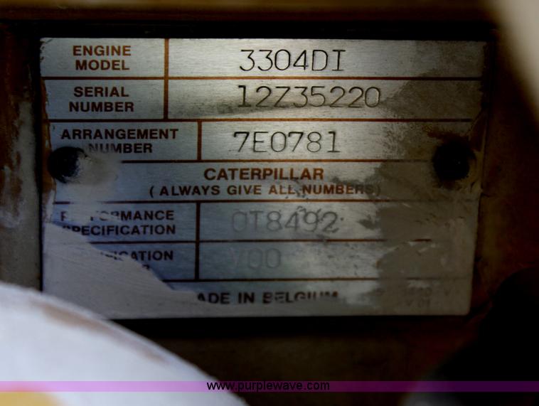 image for item F2617 1989 Caterpillar 225D-LC excavator