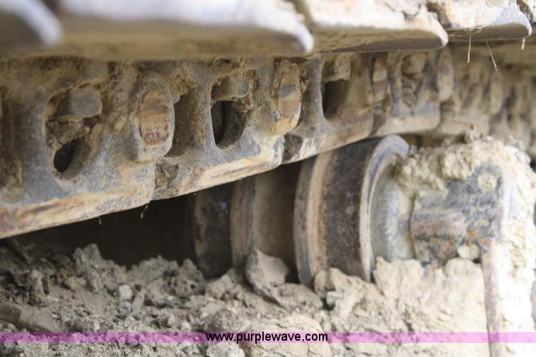 image for item F2617 1989 Caterpillar 225D-LC excavator