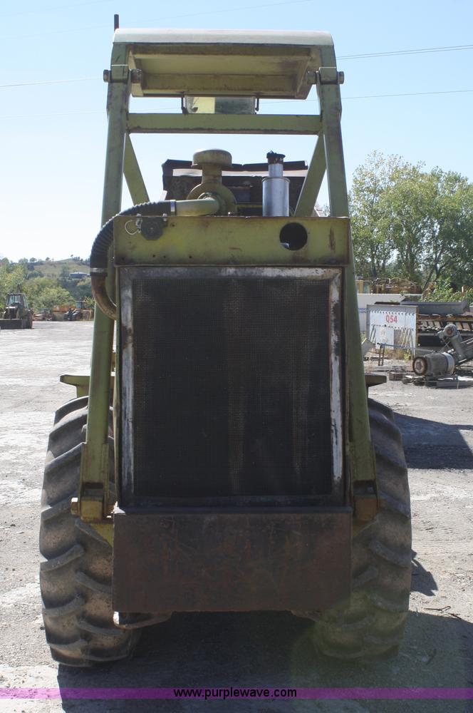 image for item F2629 RayGo 320-A vibratory padfoot compactor