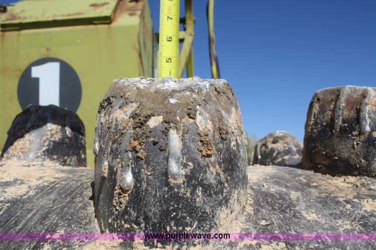 image for item F2629 RayGo 320-A vibratory padfoot compactor