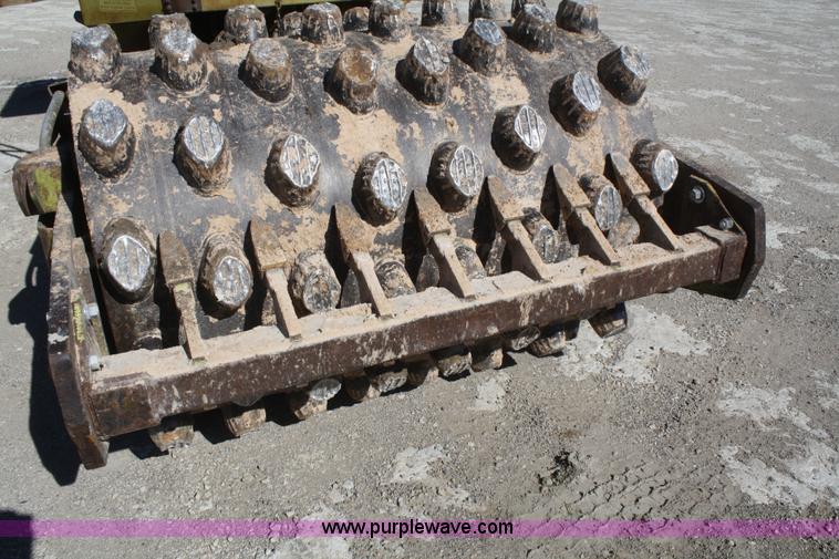 image for item F2629 RayGo 320-A vibratory padfoot compactor