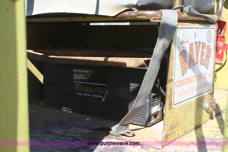 image for item F2629 RayGo 320-A vibratory padfoot compactor