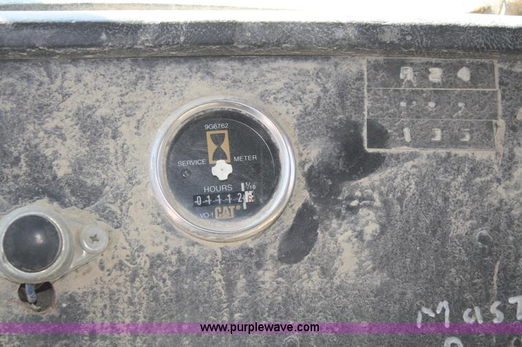 image for item F2630 1973 Mack R600 dump truck