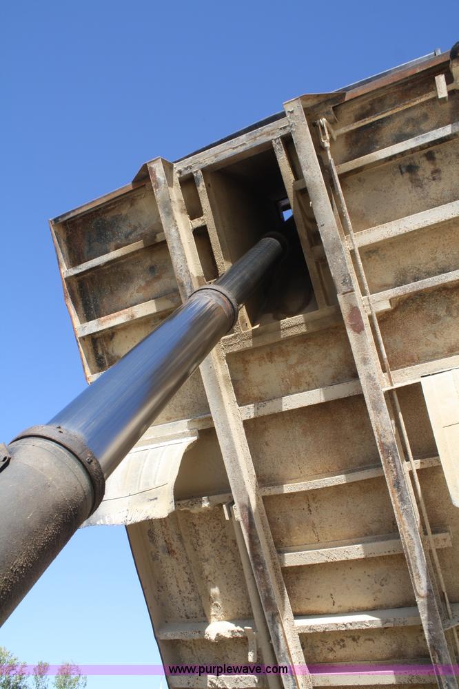 image for item F2630 1973 Mack R600 dump truck