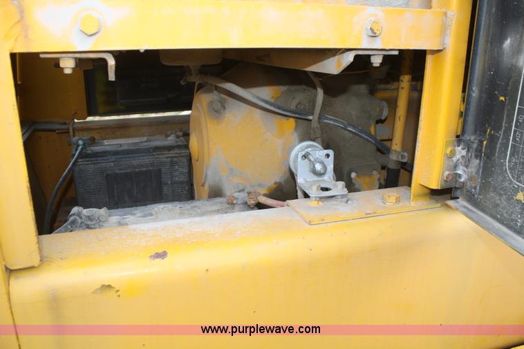 image for item F2645 1978 John Deere 670 articulating motor grader