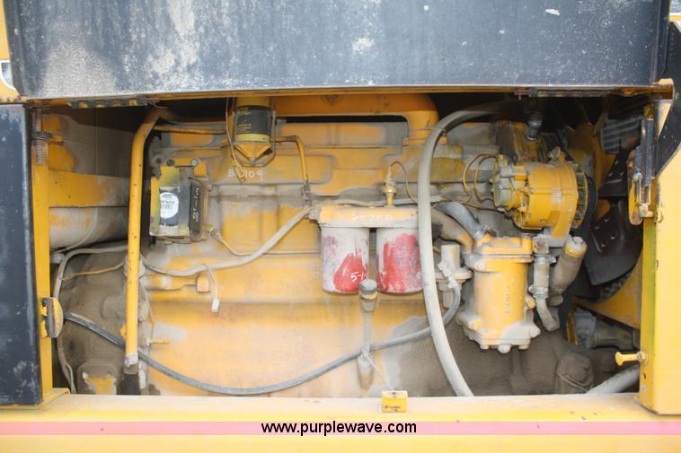 image for item F2645 1978 John Deere 670 articulating motor grader