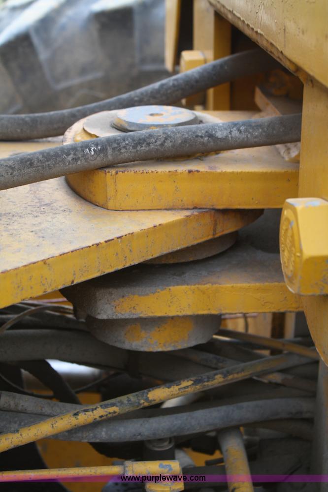 image for item F2645 1978 John Deere 670 articulating motor grader