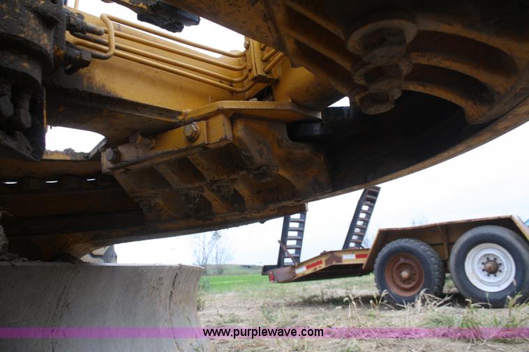 image for item F2645 1978 John Deere 670 articulating motor grader