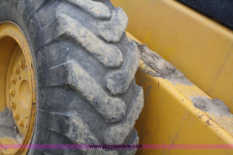 image for item F2645 1978 John Deere 670 articulating motor grader