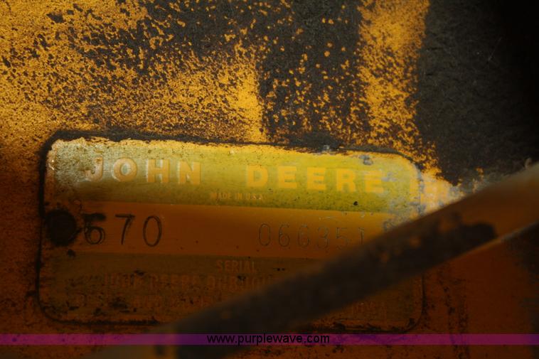 image for item F2645 1978 John Deere 670 articulating motor grader