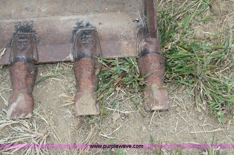 image for item F2648 36" backhoe bucket