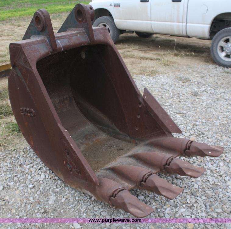 image for item F2649 Esco YHD 36" excavator bucket