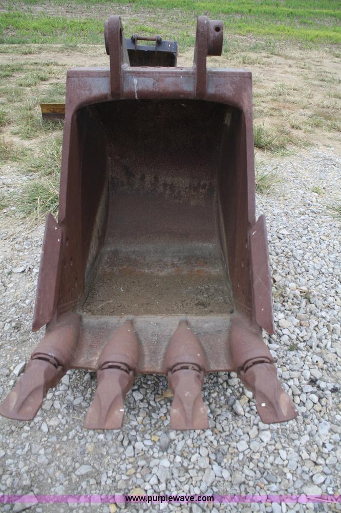 image for item F2649 Esco YHD 36" excavator bucket