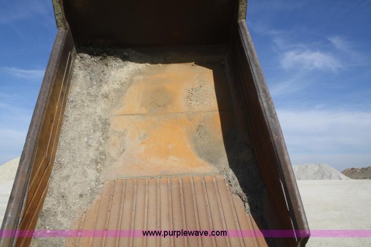 image for item F2656 Euclid R22 haul truck