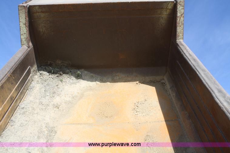 image for item F2656 Euclid R22 haul truck