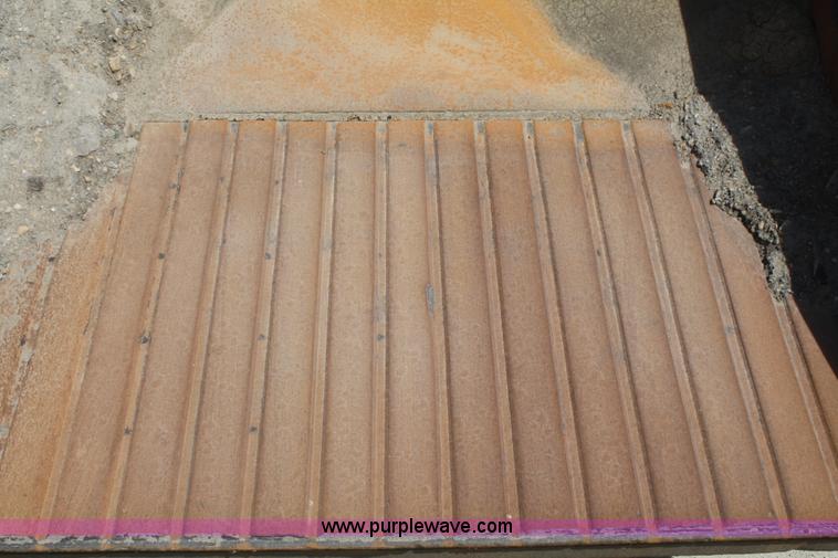 image for item F2656 Euclid R22 haul truck