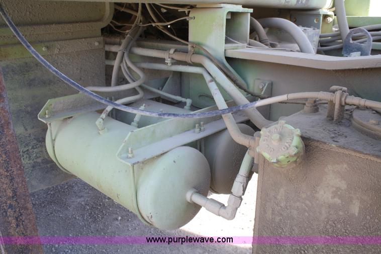 image for item F2656 Euclid R22 haul truck