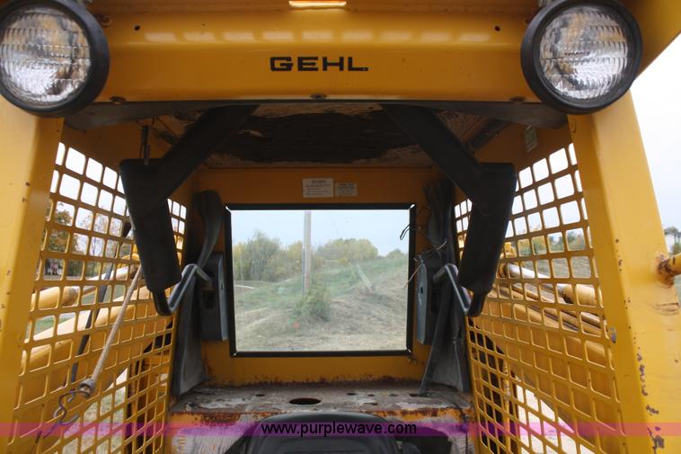image for item F2658 1989 Gehl 4615 skid steer