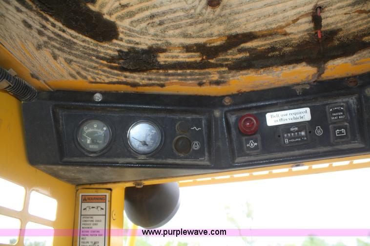 image for item F2658 1989 Gehl 4615 skid steer