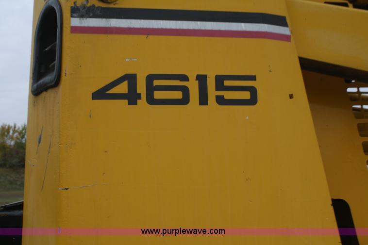 image for item F2658 1989 Gehl 4615 skid steer