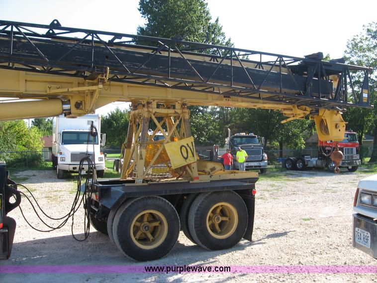 image for item F4578 1985 Grove TMS760 60 ton hydraulic crane with carrier