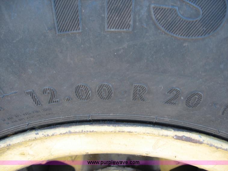 image for item F4578 1985 Grove TMS760 60 ton hydraulic crane with carrier