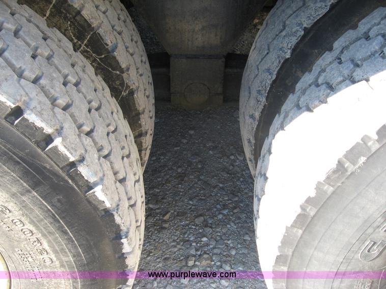 image for item F4578 1985 Grove TMS760 60 ton hydraulic crane with carrier