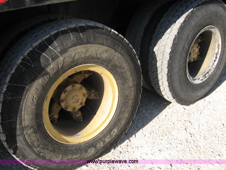 image for item F4578 1985 Grove TMS760 60 ton hydraulic crane with carrier