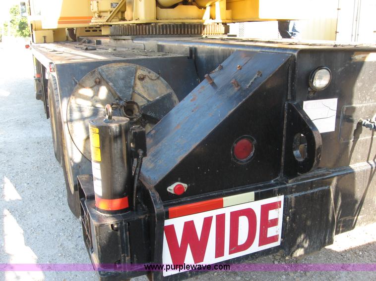image for item F4578 1985 Grove TMS760 60 ton hydraulic crane with carrier